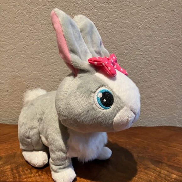 Plush Easter Rabbit Hops, Sings and‎ Wiggles Her Ears.  New batteries. 11" - Picture 1 of 7